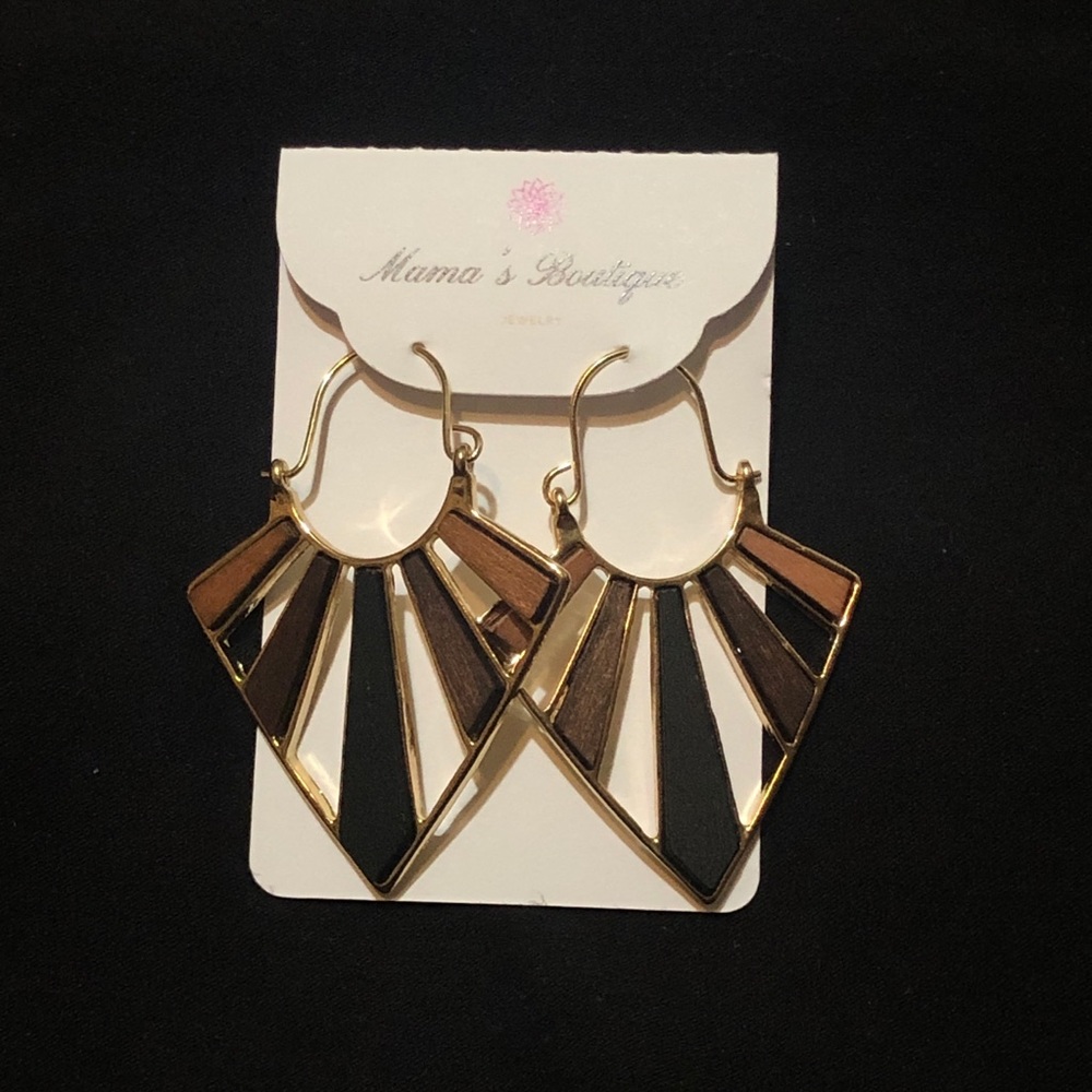 Sale! Boho Wood arrow earrings 2inchs